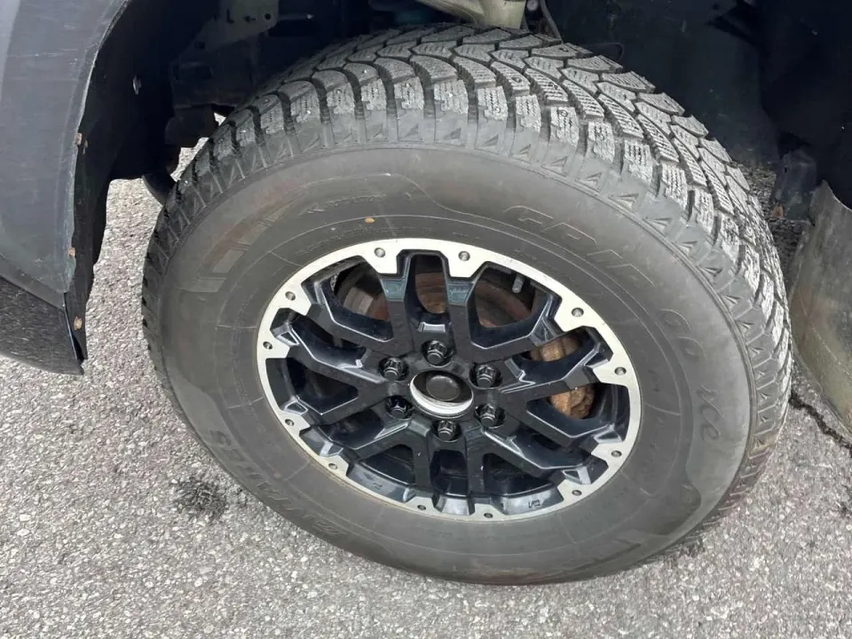 Toyota Tundra SR5 2023