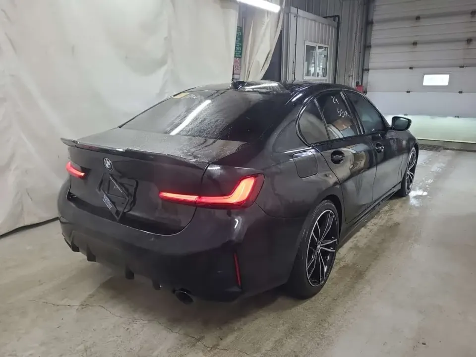 BMW 330I XDRIVE 2024