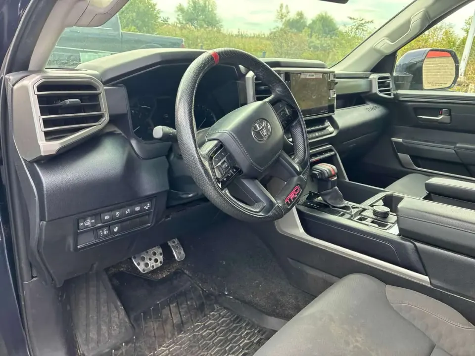 Toyota Tundra SR 2024