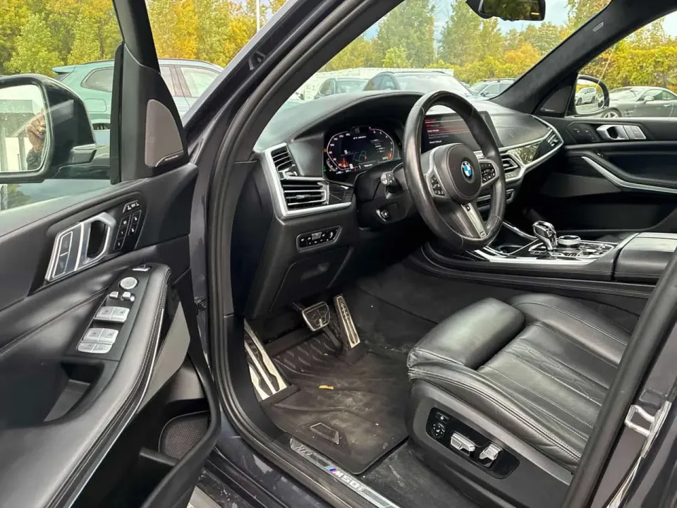BMW X7 M50i 2021