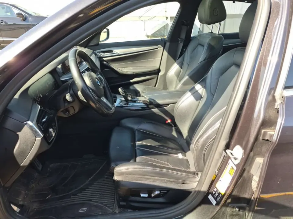 BMW Sedan 530i Xdrive 2019