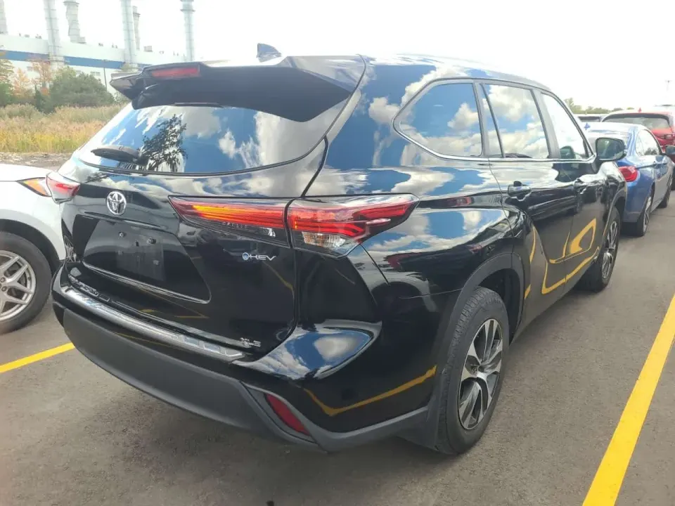 Toyota Highlander Awd Hybrid Xle 2025