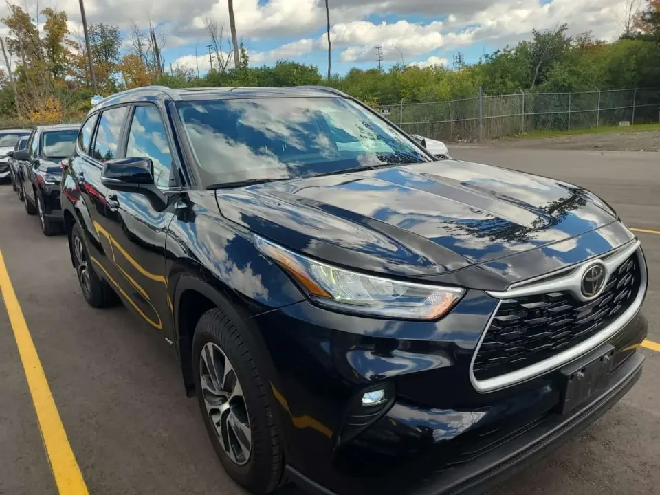 Toyota Highlander Awd Hybrid Xle 2025