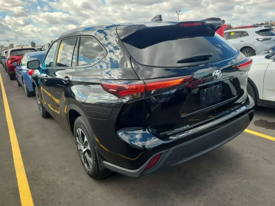 Toyota Highlander Awd Hybrid Xle 2025