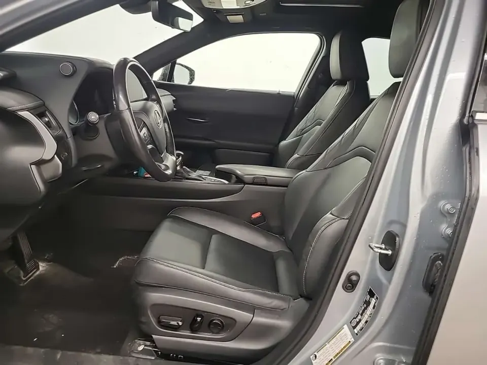 Lexus UX 250H 2023