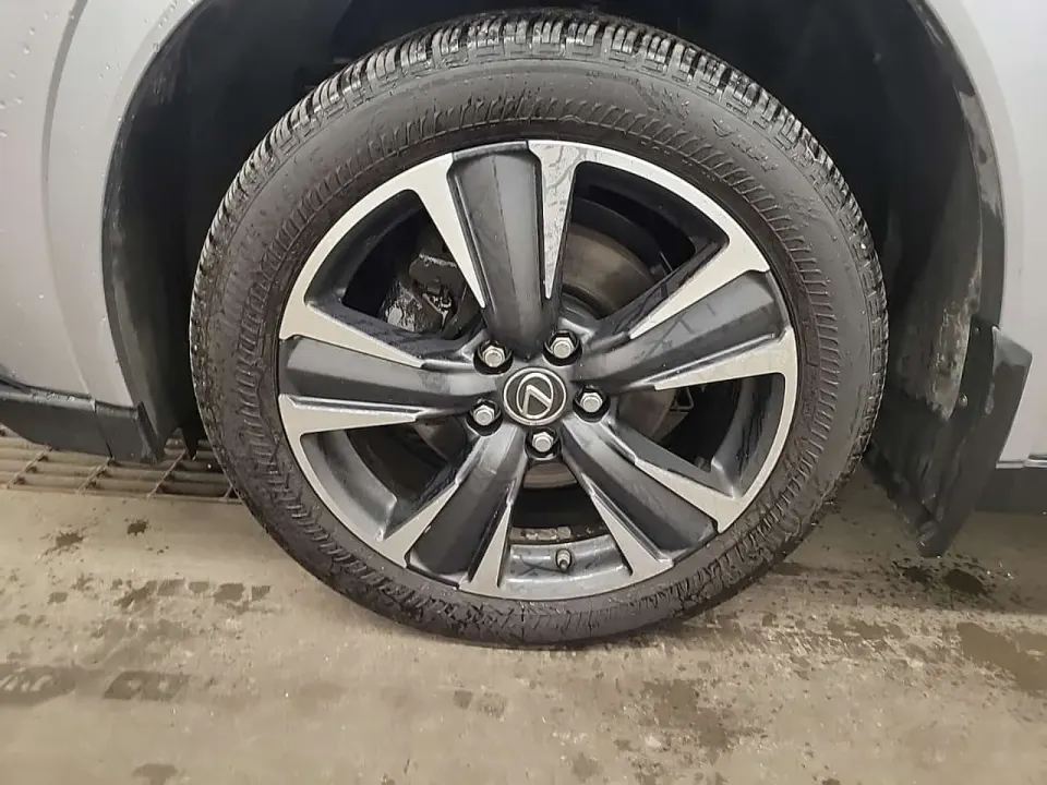 Lexus UX 250H 2023