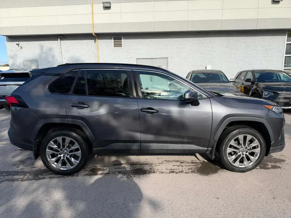 Toyota Rav4 XLE 2021