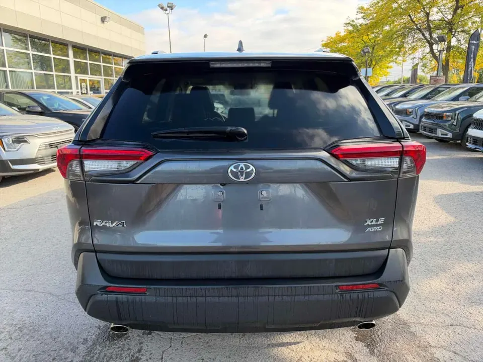 Toyota Rav4 XLE 2021
