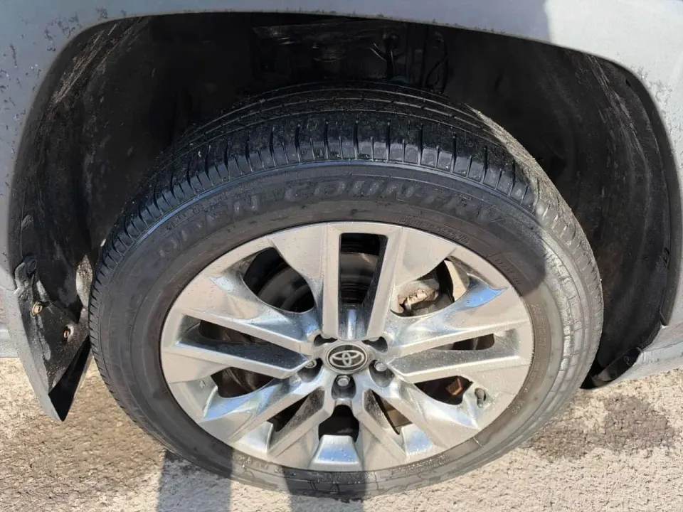 Toyota Rav4 XLE 2021