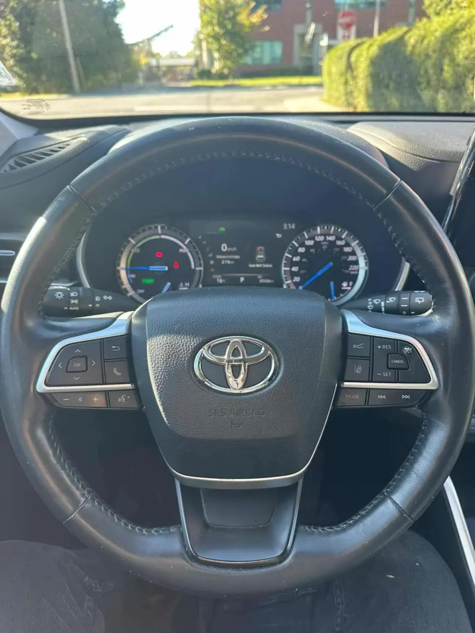 Toyota Highlander Hybrid XLE 2022
