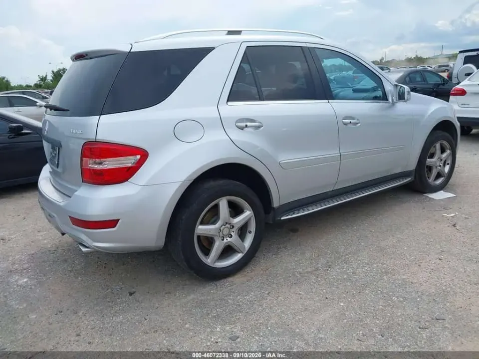 Mercedes-Benz ML 550 4MATIC 2011