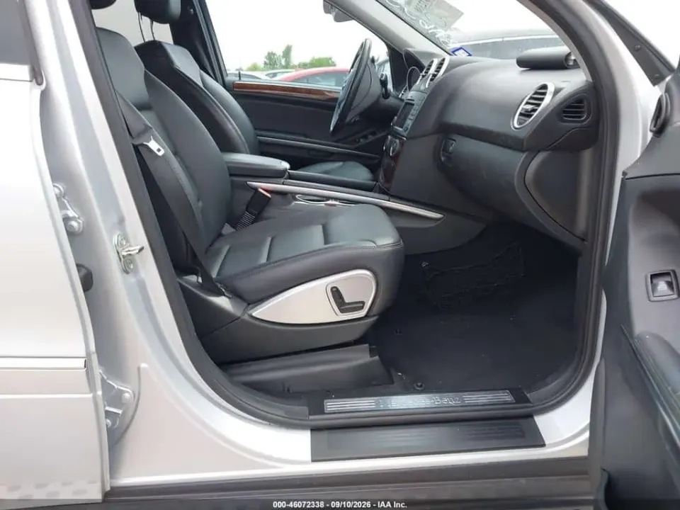 Mercedes-Benz ML 550 4MATIC 2011