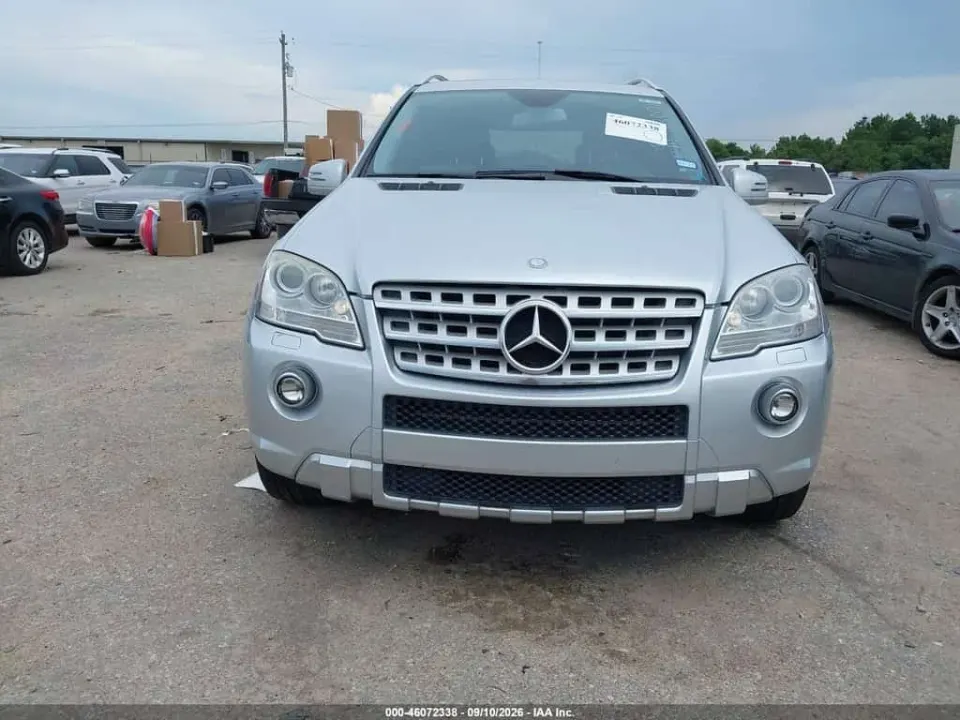Mercedes-Benz ML 550 4MATIC 2011