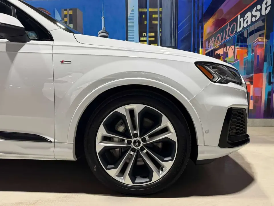 Audi Q7 3.0 Mild Hybrid TECHNIK BLACK OPTICS CLEAN CARFAX! 2022