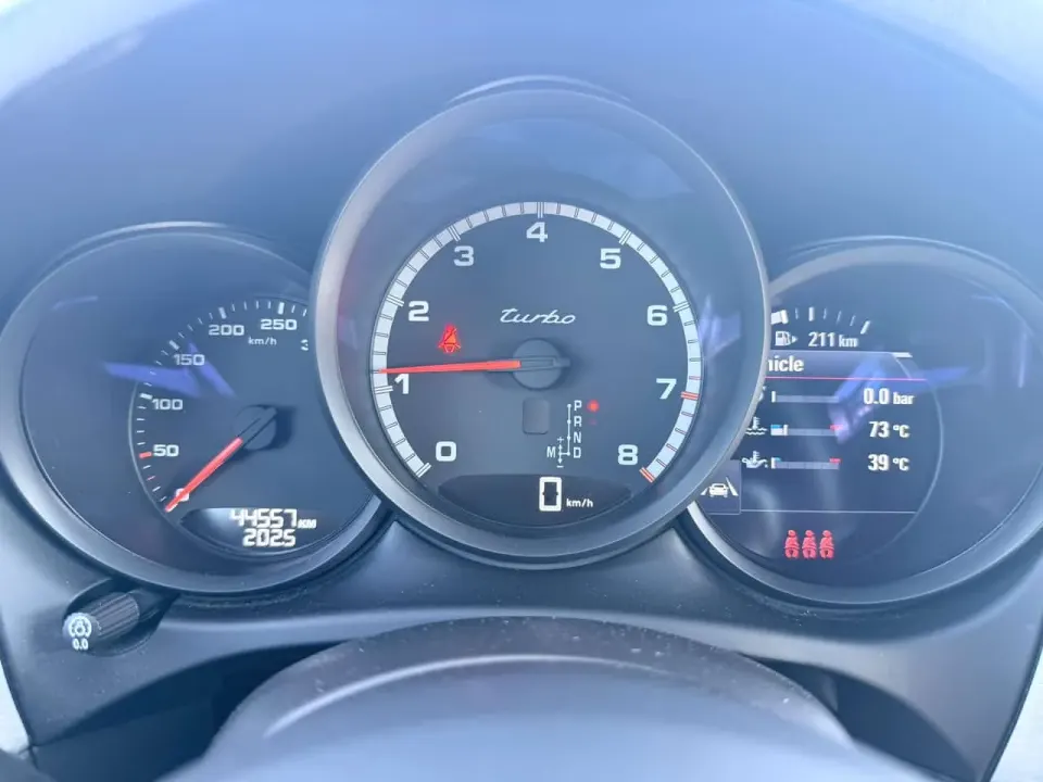 Porsche Macan Turbo 2020