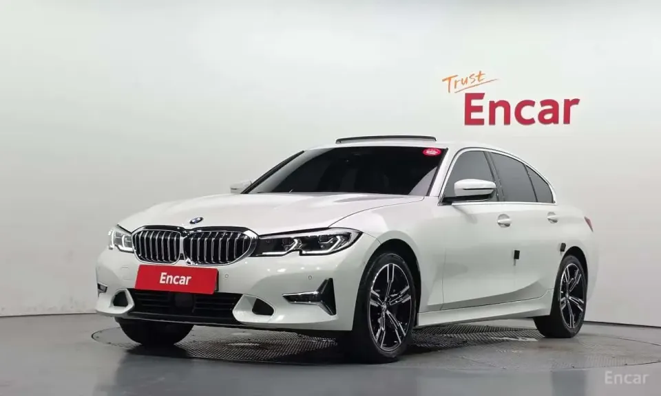 BMW 330i xDrive Luxury 2019