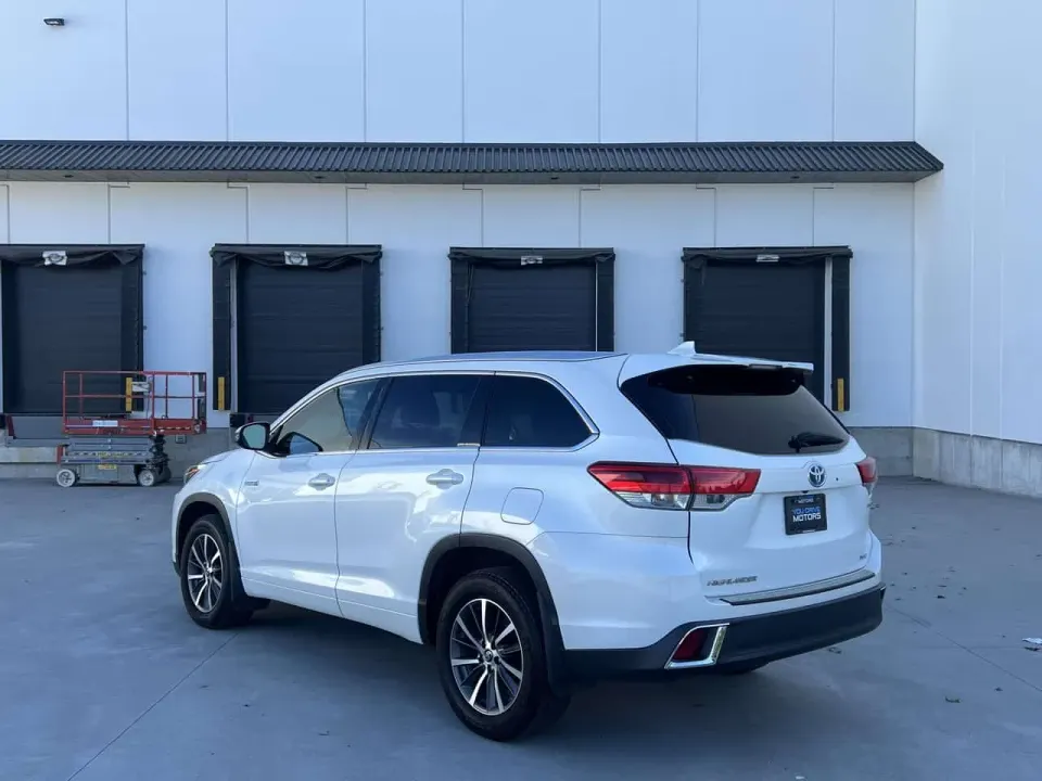 Toyota Highlander 3.5 Hybrid AWD 4dr XLE 2017