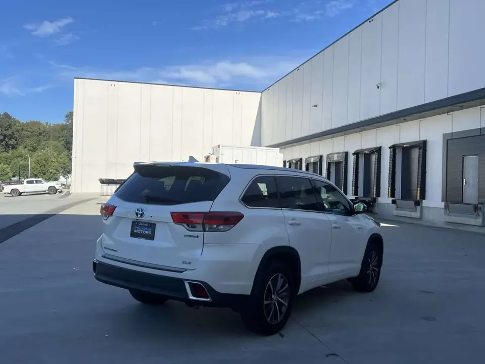 Toyota Highlander 3.5 Hybrid AWD 4dr XLE 2017