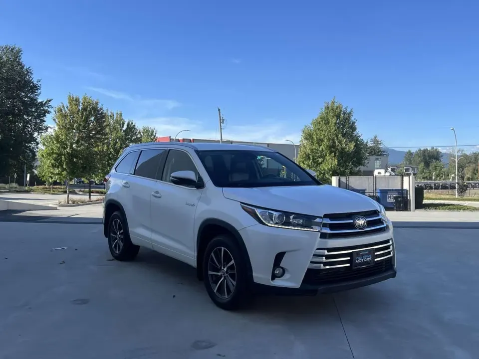 Toyota Highlander 3.5 Hybrid AWD 4dr XLE 2017