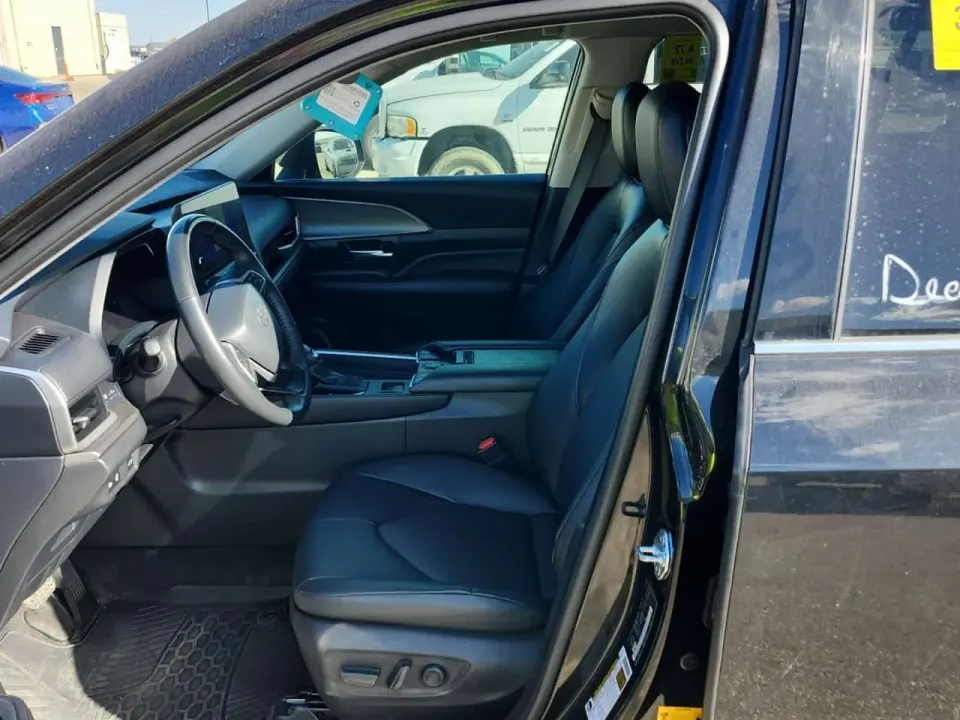 Toyota Highlander XLE 2024