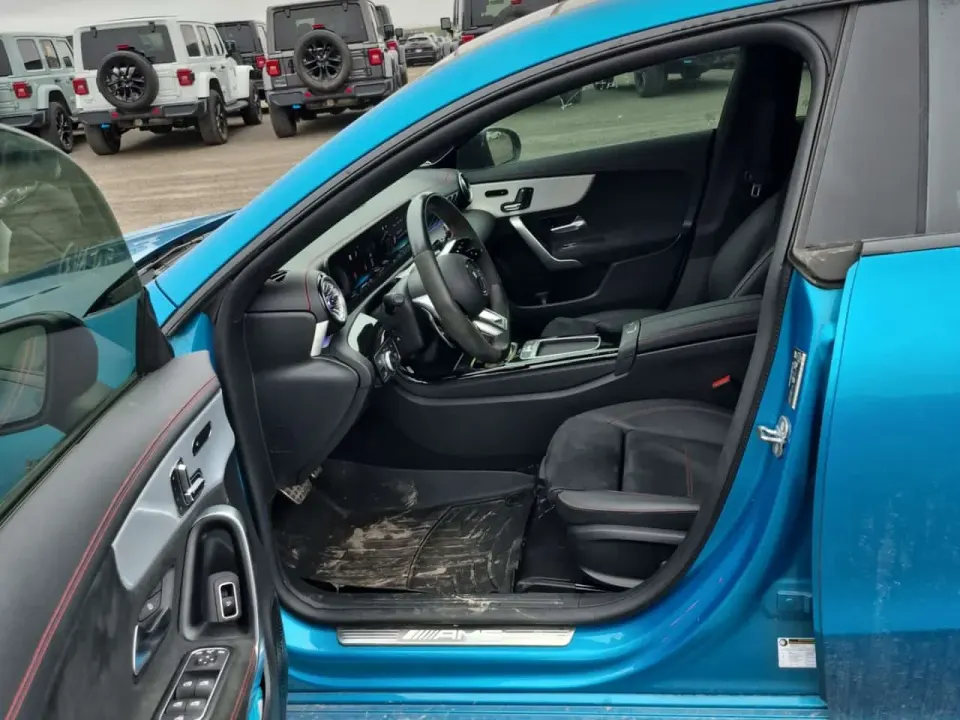 Mercedes-Benz AMG CLA 45 2024