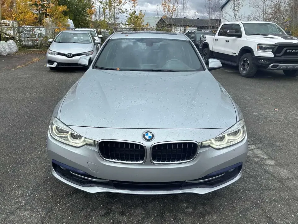 BMW 330i xDrive 2018