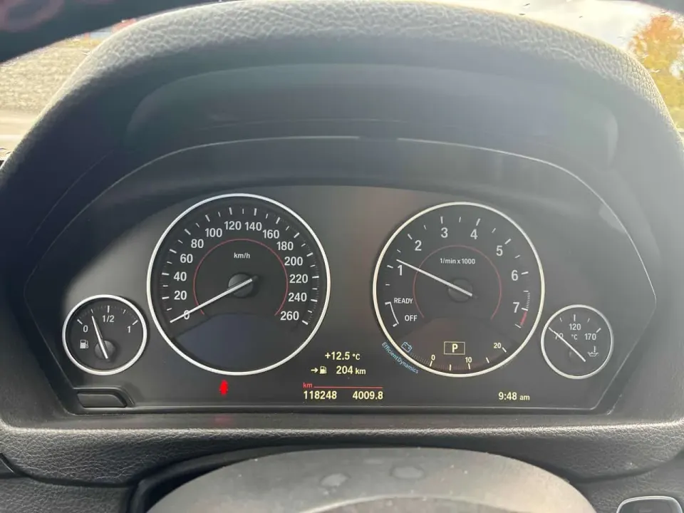 BMW 330i xDrive 2018