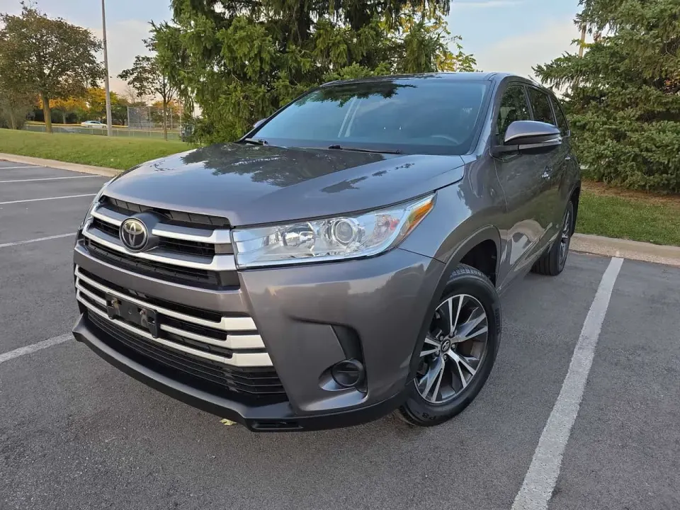 Toyota Highlander LE 2017
