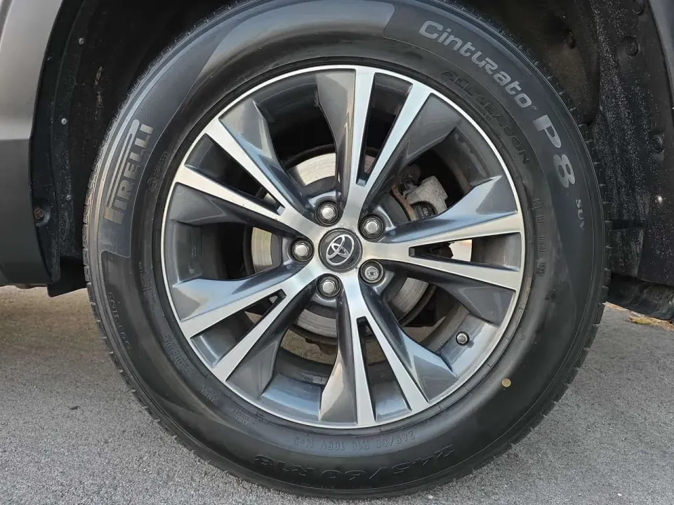 Toyota Highlander LE 2017