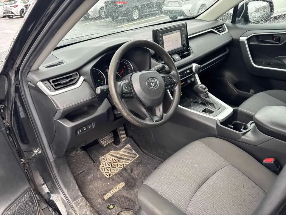 Toyota Rav4 LE 2022