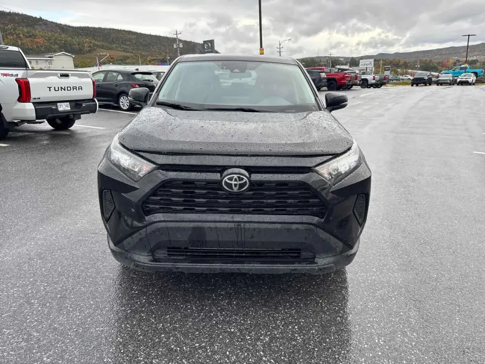 Toyota Rav4 LE 2022