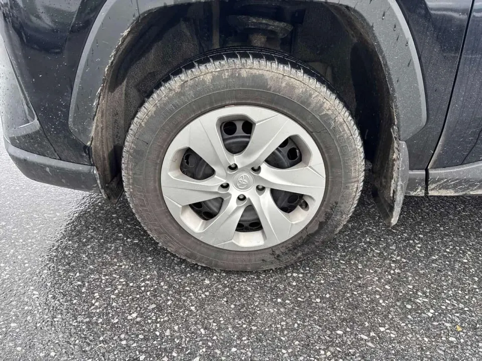 Toyota Rav4 LE 2022