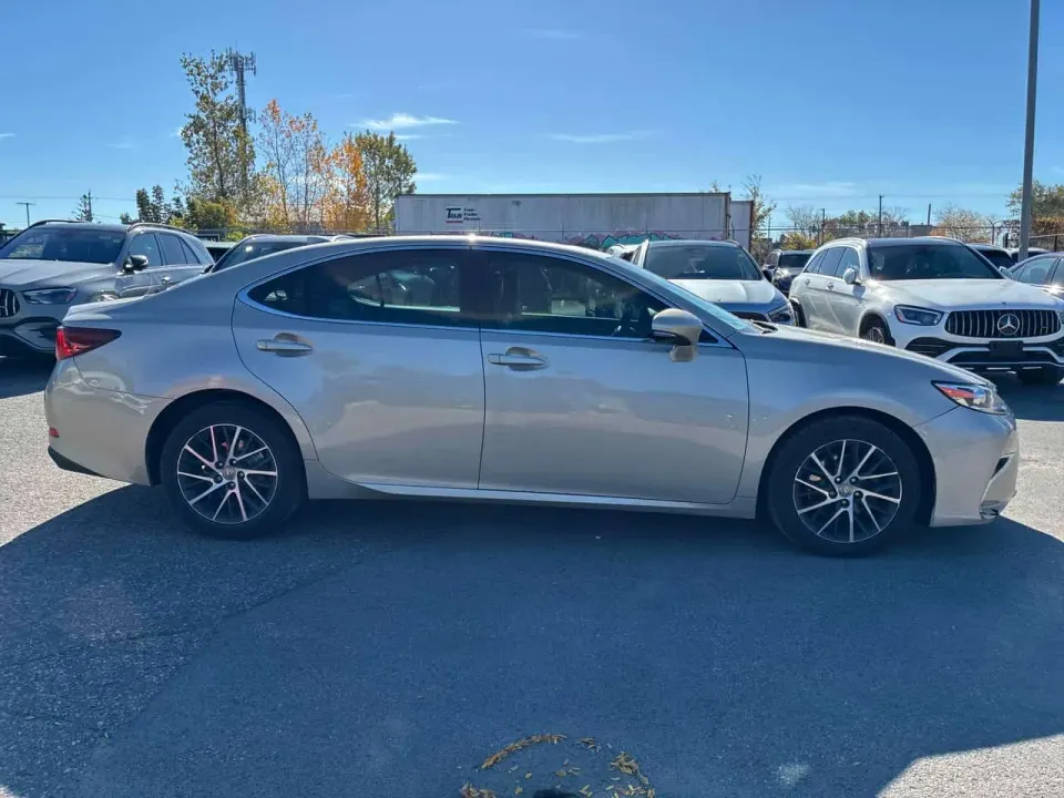 Lexus ES 350 4dr Sdn 2016