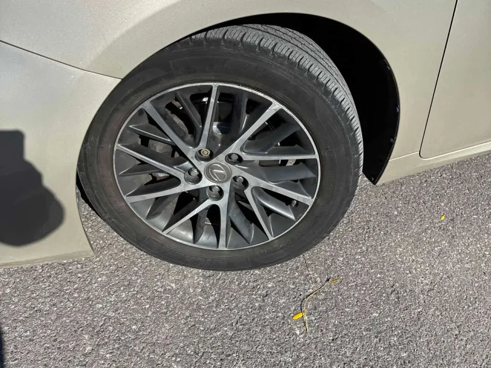 Lexus ES 350 4dr Sdn 2016