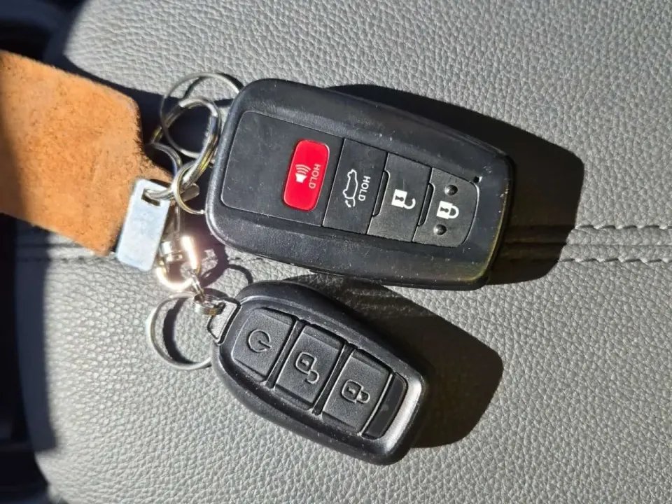Toyota Rav4 Awd Hybrid Xle 2025