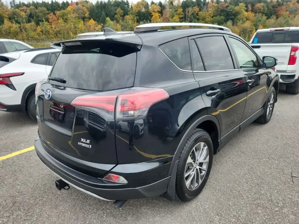 Toyota Rav4 XLE 2016