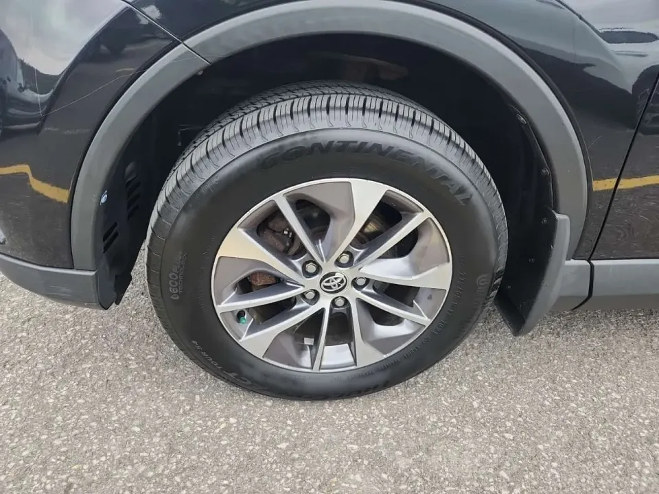 Toyota Rav4 XLE 2016