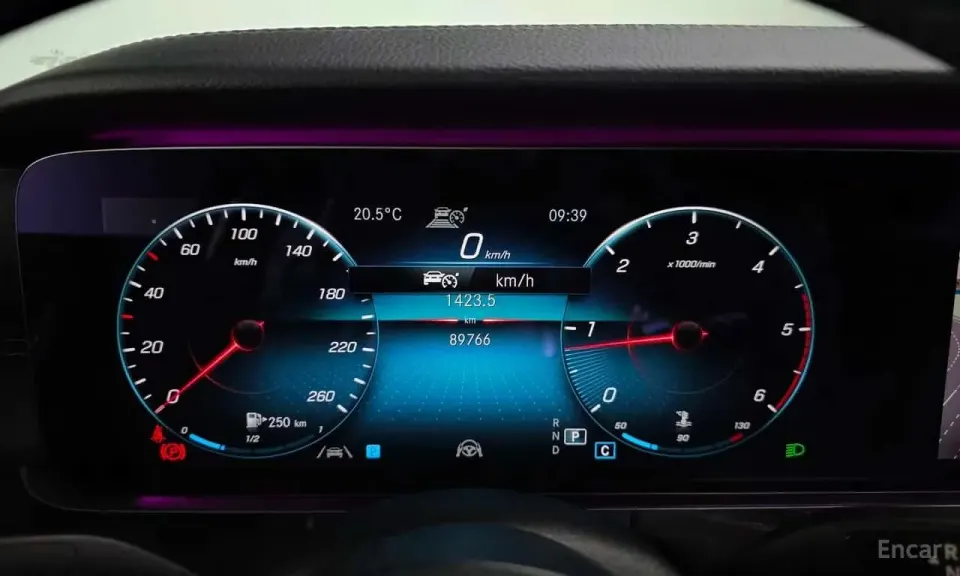 Mercedes-Benz E 220 E220d 4MATIC AMG Line 2020