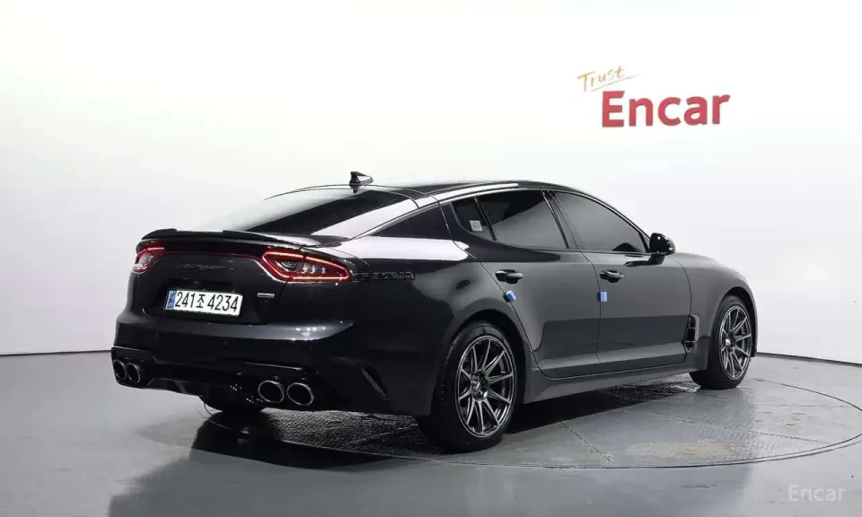 Kia Stinger 2.0 Turbo AWD 2017