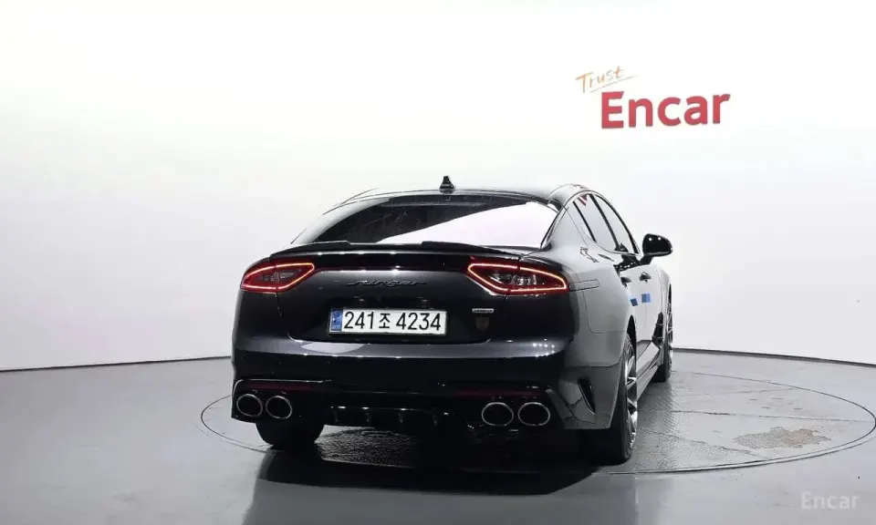 Kia Stinger 2.0 Turbo AWD 2017