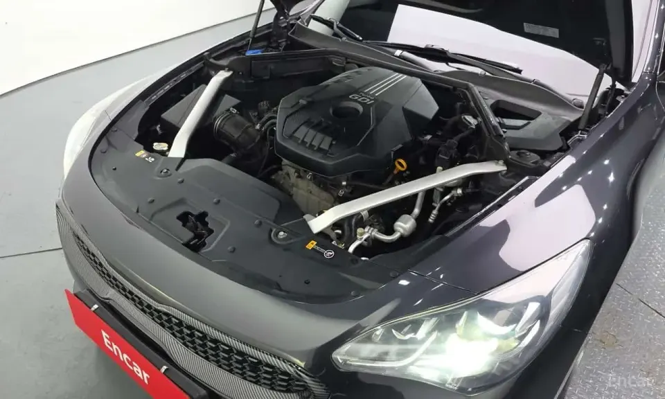 Kia Stinger 2.0 Turbo AWD 2017