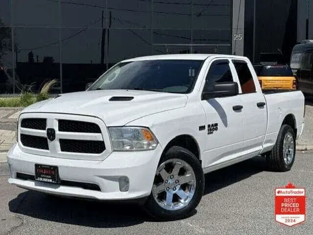 Dodge RAM 1500 4X4 HEMI V8 CLASSIC-CAMERA-REMOTE START-QUAD CAB! 2019