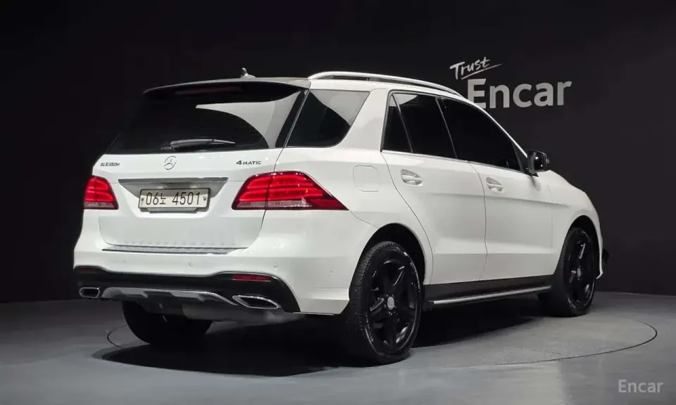 Mercedes-Benz GLE350 d 4MATIC 2016