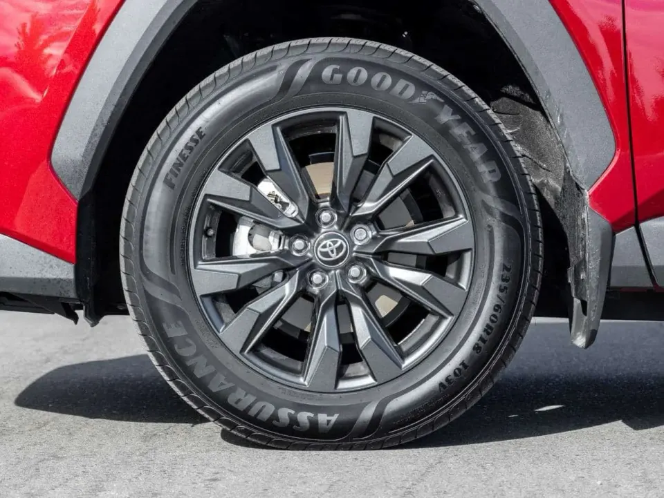 Toyota Rav4 XLE AWD 2026
