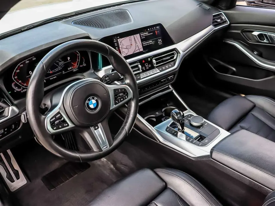 BMW 330i xDrive Sedan (5R79) 2020