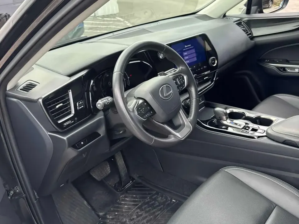 Lexus NX 250 2024