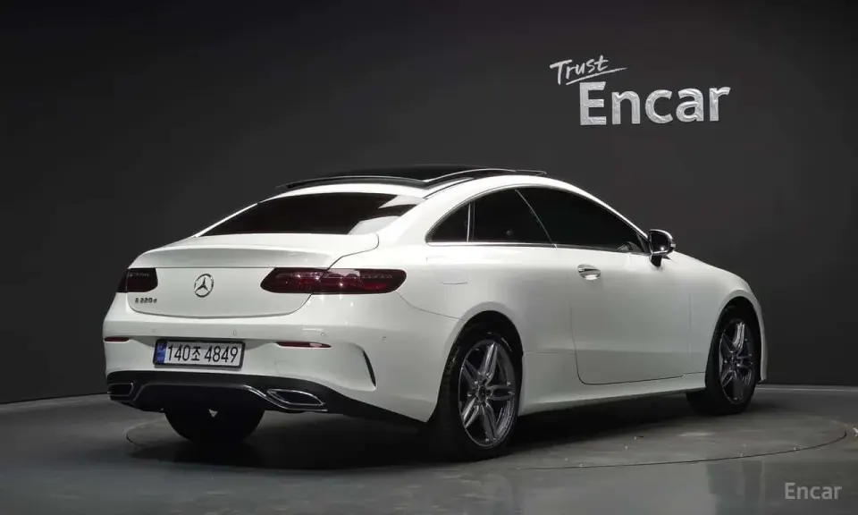 Mercedes-Benz E 220 E220d Coupe 2018