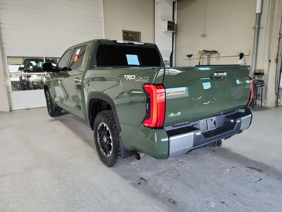 Toyota Tundra LIMITED CREW CAB SHORT BED 2023