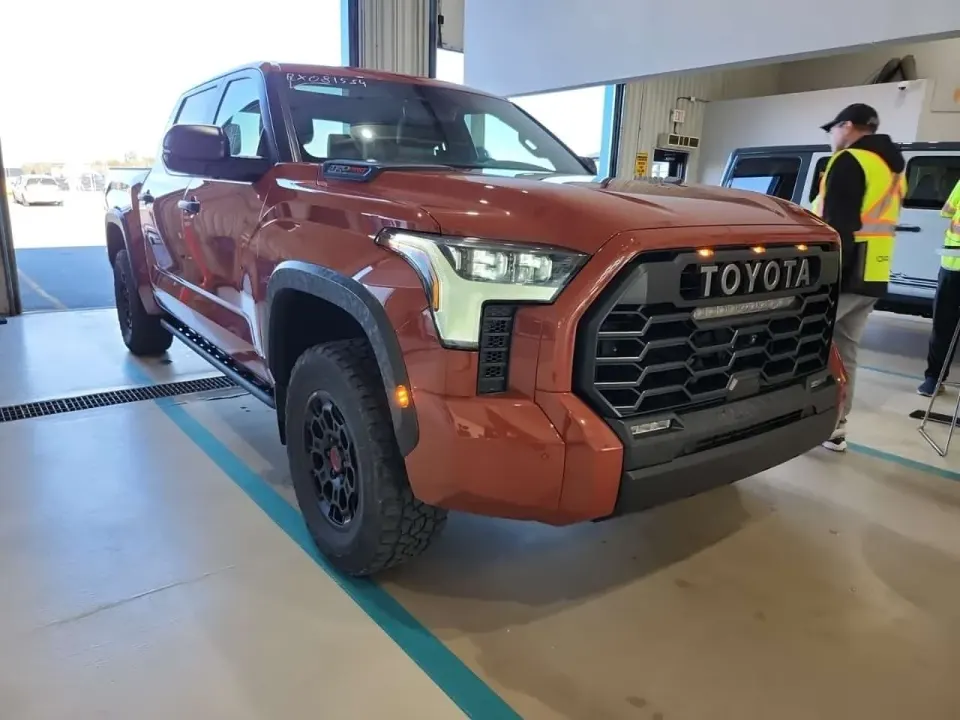 Toyota Tundra 4x4 Crewmax Limited Hybrid Crew Cab Short Bed 2024