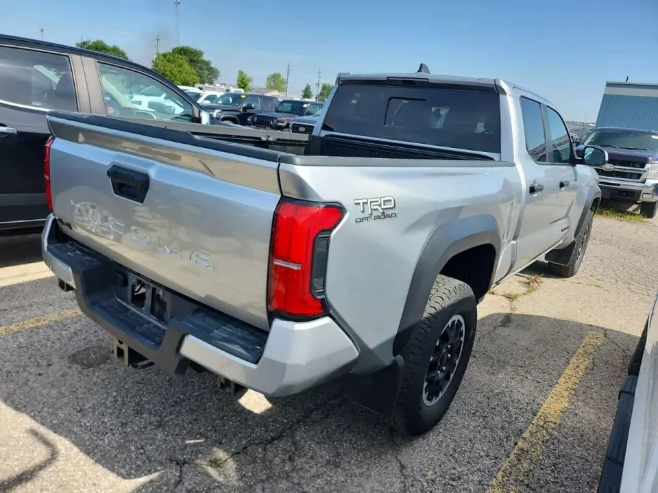 Toyota Tacoma 4x4 Double Cab Auto Crew Cab Std Bed 2024